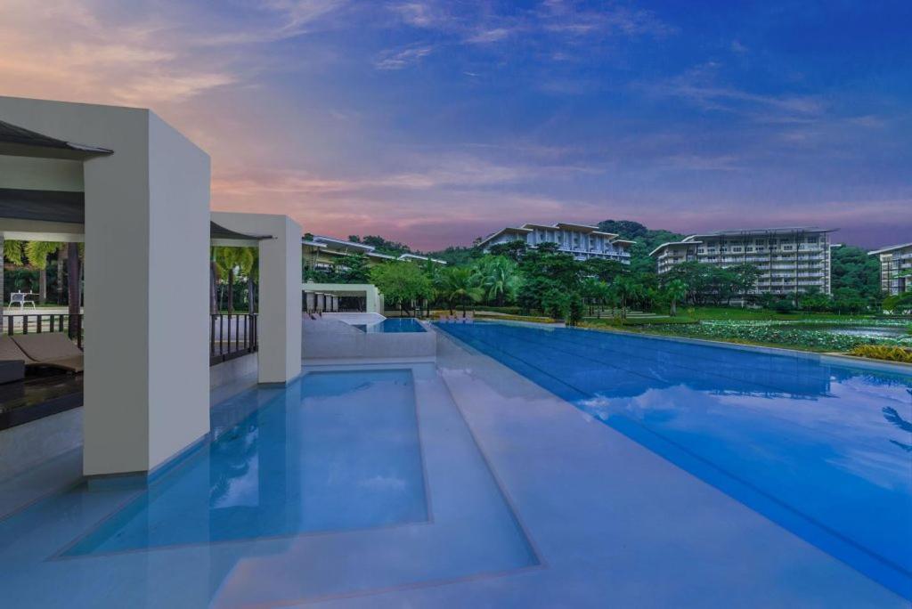 Pico De Loro Room Rental Nasugbu Exterior photo